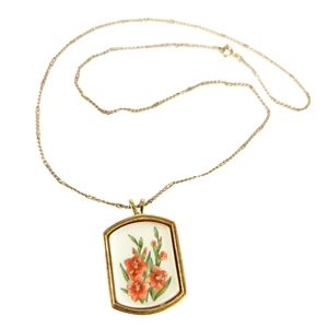 AVON August 1980 Gladiolus December Flower Necklace Strength of Character Gold